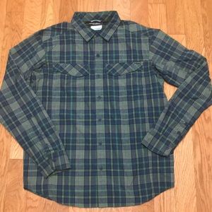 Columbia fishing shirt